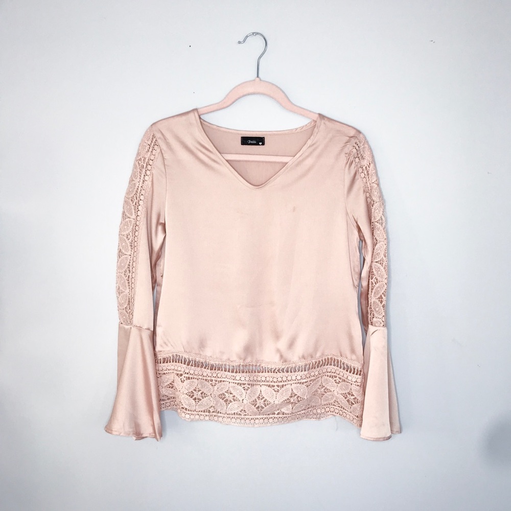 Fridda Lace Blouse - Picture 2 of 8